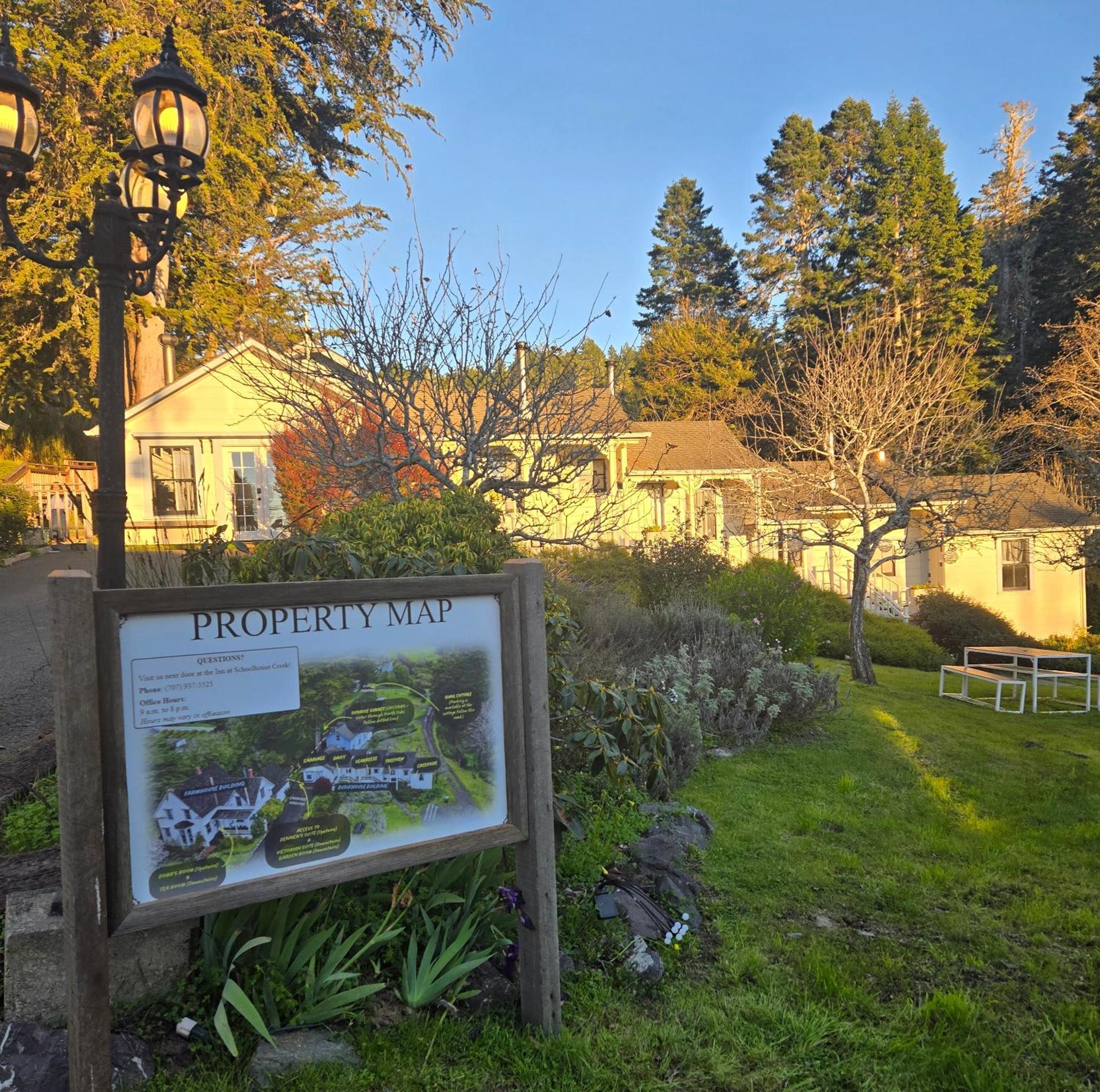 Dennen'S Victorian Farmhouse Little River Exterior foto